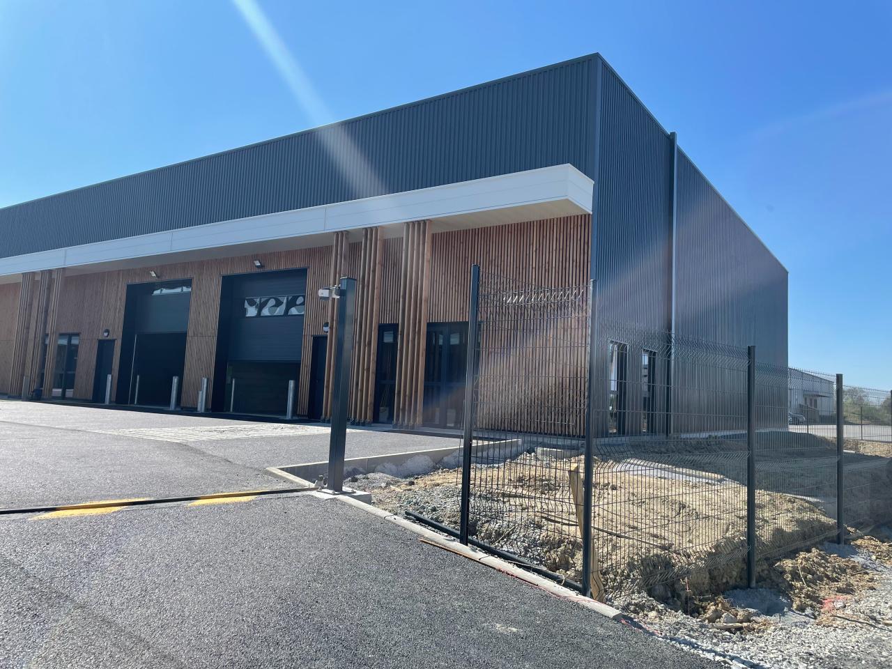 Local d'activité Châteaubourg 299m² Location local d'activité Châteaubourg Ille-et-Vilaine OLACT2428068 2